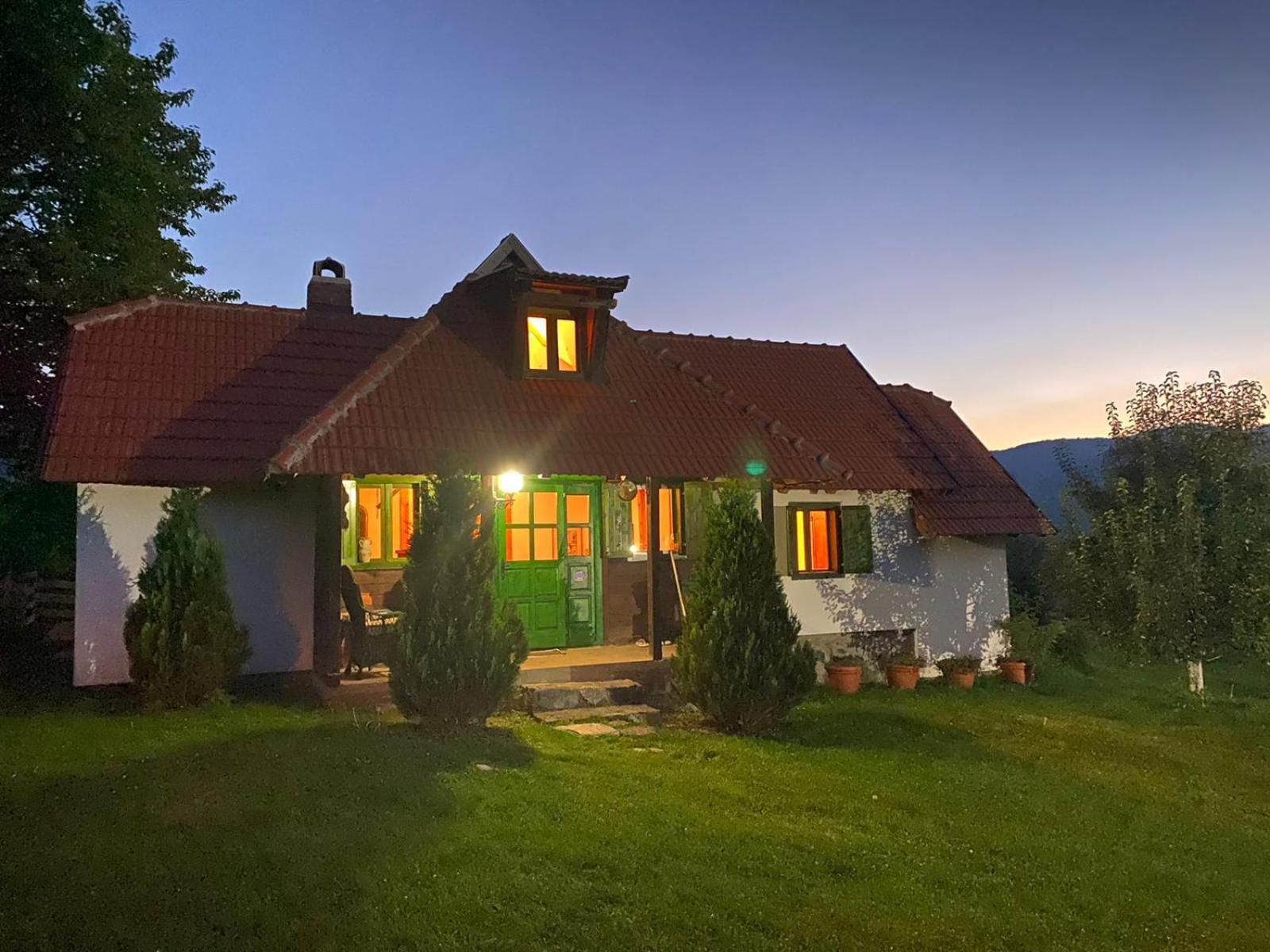 Ferienwohnung Camp Viljamovka Kremna Exterior foto
